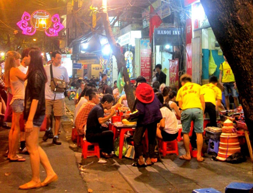 Để đẹp lòng “thượng đế”